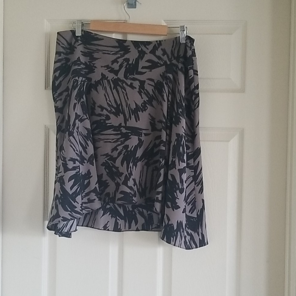 Vince Camuto skirt
